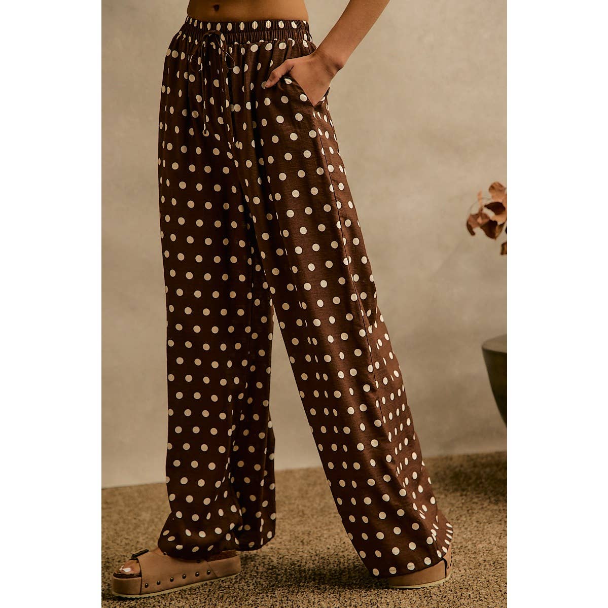 POLKA DOT WAIST ELASTIC WIDE PANTS: BROWN/WHITE / S