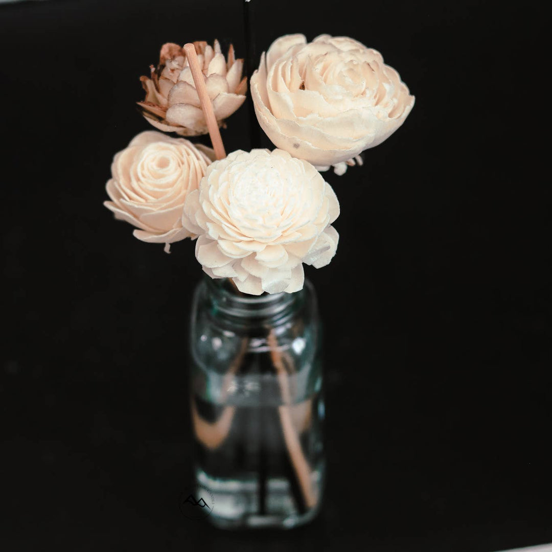 Flower Reed Diffuser: Mahogany &amp; Teakwood